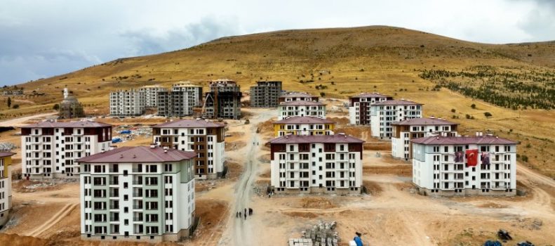 Bakan Özhaseki: “Kahramanmaraş’ta 146 Bin 918 Bağımsız Bölüm Yapıyoruz”
