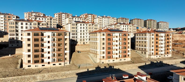 Afetzedelerden Kahramanmaraş’taki Deprem Konutlarına ‘Sur’ Benzetmesi